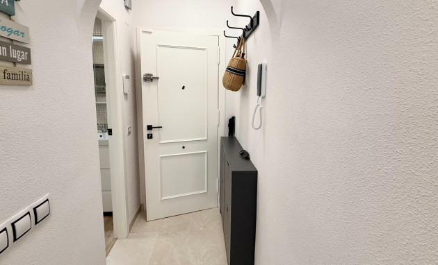 Herverkoop - Apartment - Torrevieja - Playa de los locos