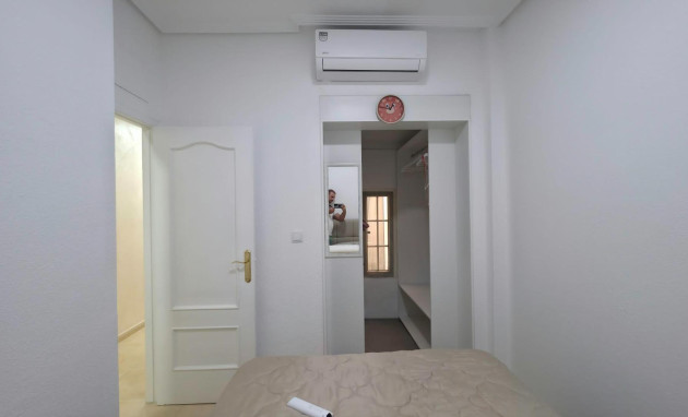 Herverkoop - Apartment - Torrevieja - Playa de los locos