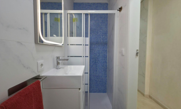 Herverkoop - Apartment - Torrevieja - Playa de los locos