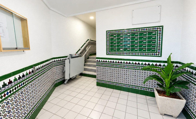 Herverkoop - Apartment - Torrevieja - Torre del moro