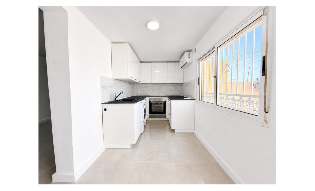 Herverkoop - Ground Floor Bungalow - Torrevieja - La Siesta - El Salado - Torreta