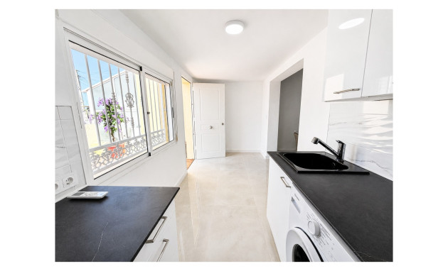Herverkoop - Ground Floor Bungalow - Torrevieja - La Siesta - El Salado - Torreta