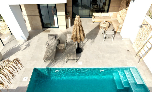 Resale - Villa * - Dolores