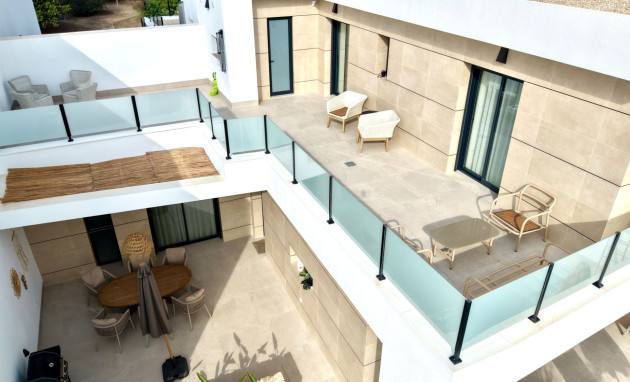 Resale - Villa * - Dolores