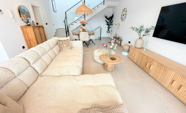 Resale - Villa * - Dolores
