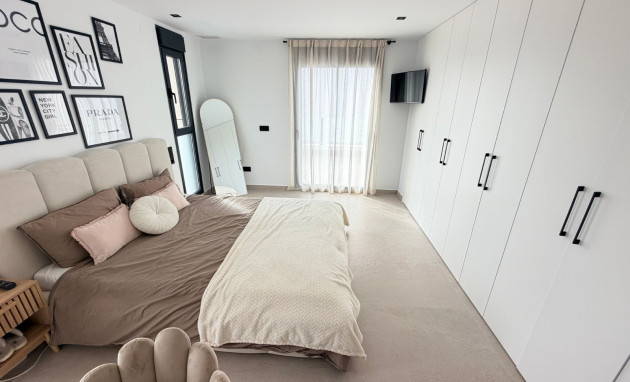 Resale - Villa * - Dolores