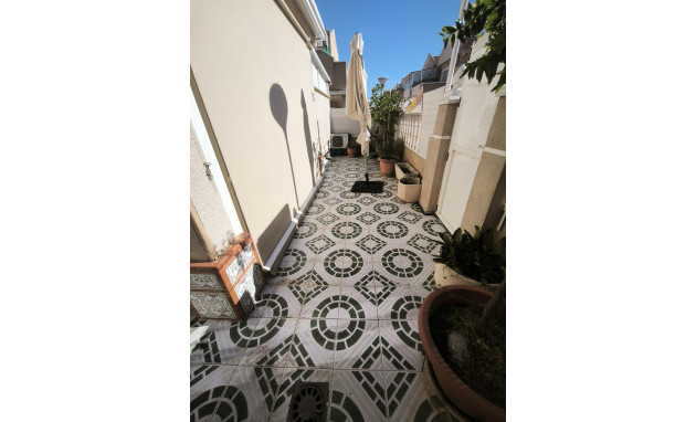 Herverkoop - Bungalow - Gelijkvloers - Torrevieja - Torreblanca