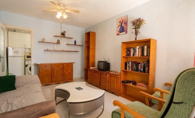 Herverkoop - Bungalow - Gelijkvloers - Torrevieja - Los balcones