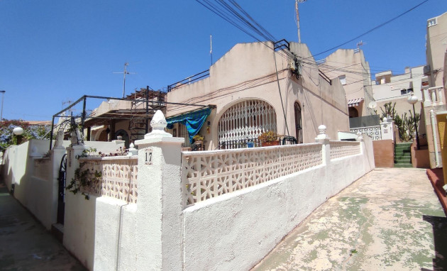 Herverkoop - Bungalow - Gelijkvloers - Torrevieja - Los balcones