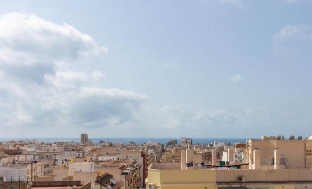 Herverkoop - Ground Floor - Torrevieja - Centro