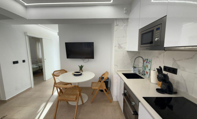 Herverkoop - Bungalow - Gelijkvloers - Torrevieja - Miramar - Torre del Moro