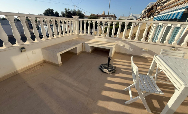 Herverkoop - Bungalow - Gelijkvloers - Torrevieja - Miramar - Torre del Moro