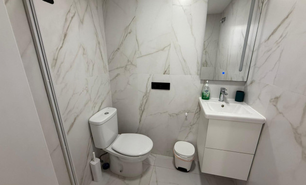 Herverkoop - Bungalow - Gelijkvloers - Torrevieja - Miramar - Torre del Moro