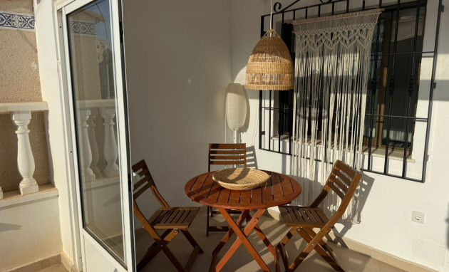 Herverkoop - Bungalow - Gelijkvloers - Torrevieja - Miramar - Torre del Moro