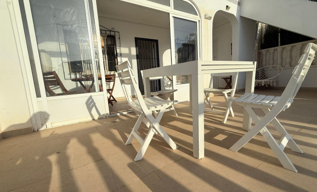 Herverkoop - Bungalow - Gelijkvloers - Torrevieja - Miramar - Torre del Moro