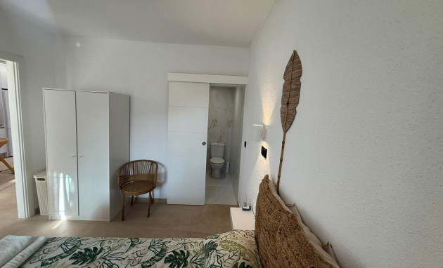 Herverkoop - Bungalow - Gelijkvloers - Torrevieja - Miramar - Torre del Moro