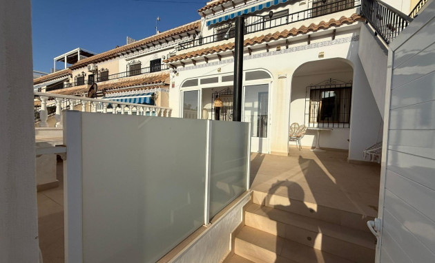 Herverkoop - Bungalow - Gelijkvloers - Torrevieja - Miramar - Torre del Moro