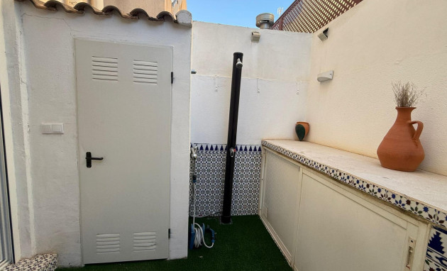 Herverkoop - Bungalow - Gelijkvloers - Torrevieja - Miramar - Torre del Moro