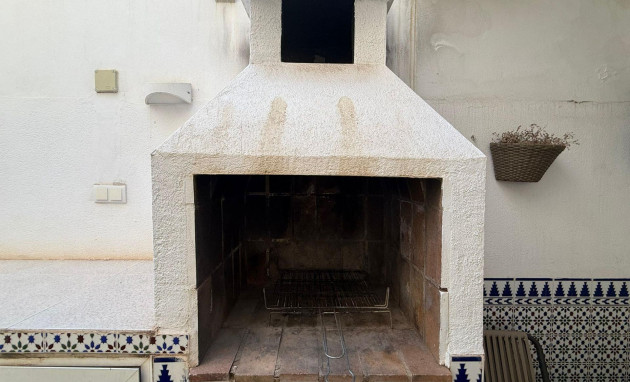 Herverkoop - Bungalow - Gelijkvloers - Torrevieja - Miramar - Torre del Moro