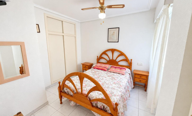 Herverkoop - Apartment - Torrevieja - Estacion de autobuses