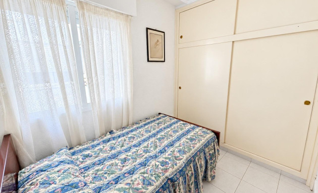 Herverkoop - Apartment - Torrevieja - Estacion de autobuses