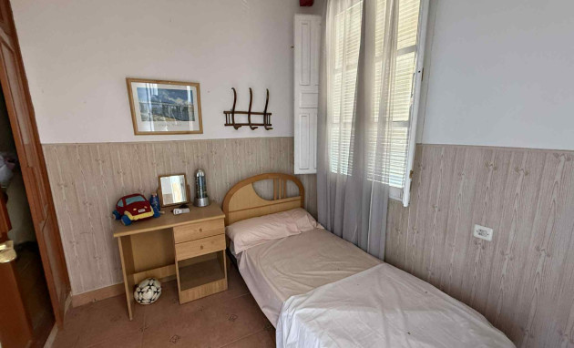 Resale - Village house - Almoradí