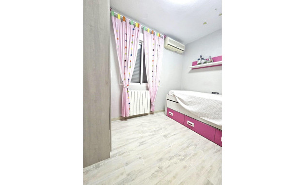 Revente - Villa - Torrevieja - Los balcones