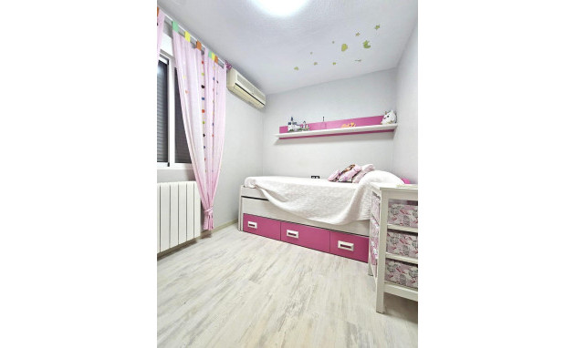 Revente - Villa - Torrevieja - Los balcones