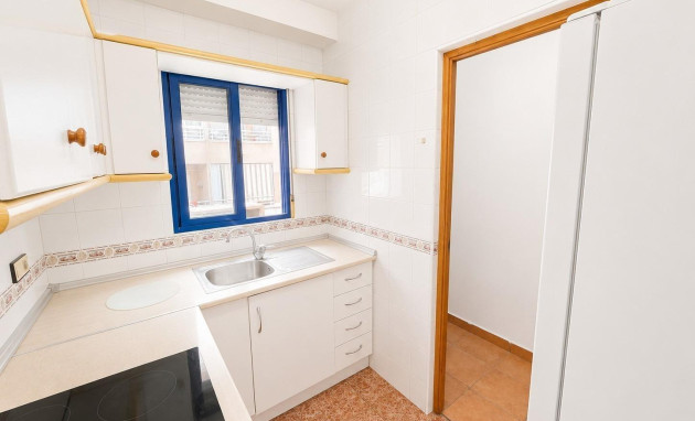 Herverkoop - Apartment - Torrevieja - Centro