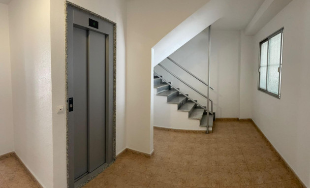 Herverkoop - Apartment - Torrevieja - Acequion