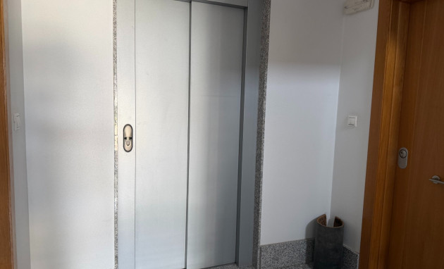 Reventa - Apartment - Jacarilla