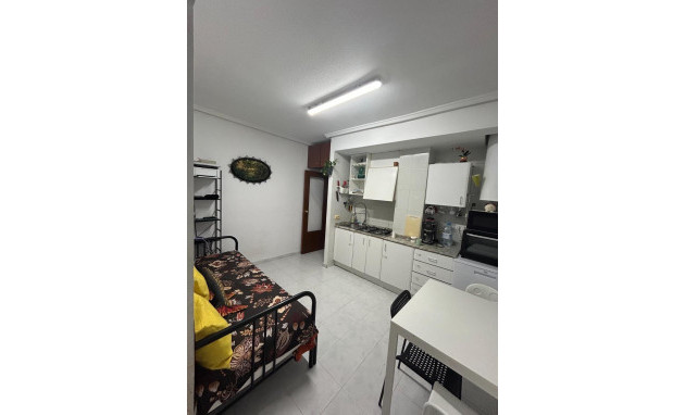 Herverkoop - Studio - Torrevieja - La Mata pueblo