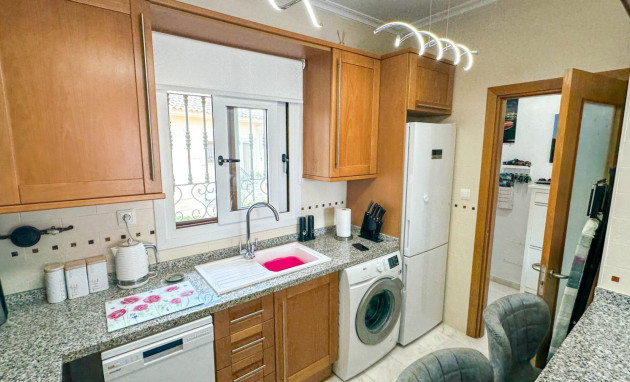 Herverkoop - Terraced house - Algorfa - Comunidad valenciana