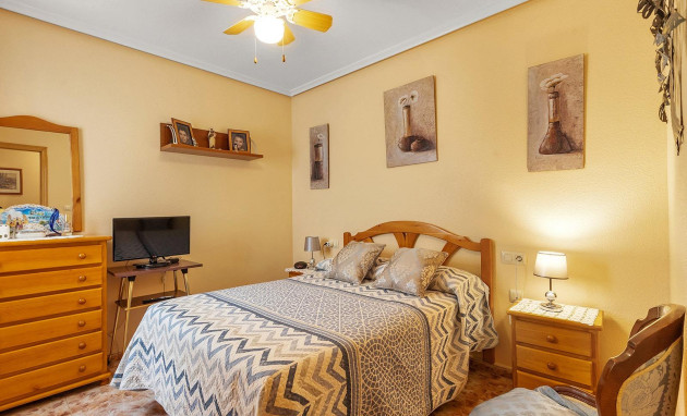 Herverkoop - Apartment - Torrevieja - La Mata pueblo