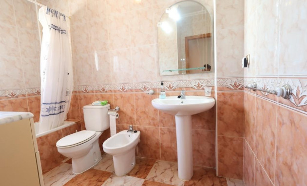 Herverkoop - Terraced house - Orihuela Costa - Playa Flamenca