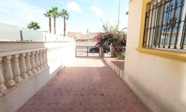 Herverkoop - Terraced house - Orihuela Costa - Playa Flamenca