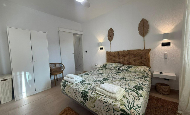 Herverkoop - Semi detached Villa - Torrevieja - Los Frutales