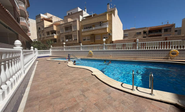Herverkoop - Apartment - Torrevieja - La Mata pueblo