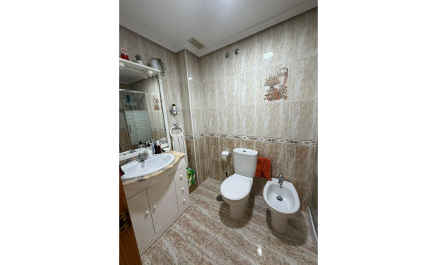 Herverkoop - Apartment - Torrevieja - La Mata pueblo