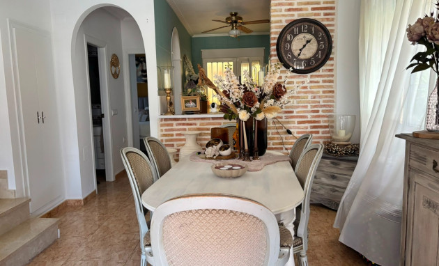 Herverkoop - Villa - El Raso - Guardamar del Segura