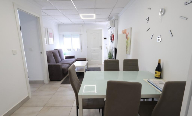 Herverkoop - Bungalow - Gelijkvloers - Torrevieja - La Siesta - El Salado - Torreta