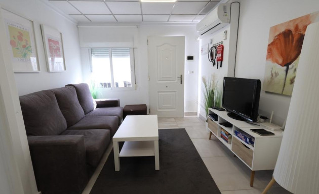 Herverkoop - Bungalow - Gelijkvloers - Torrevieja - La Siesta - El Salado - Torreta