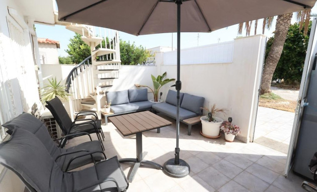 Herverkoop - Bungalow - Gelijkvloers - Torrevieja - La Siesta - El Salado - Torreta