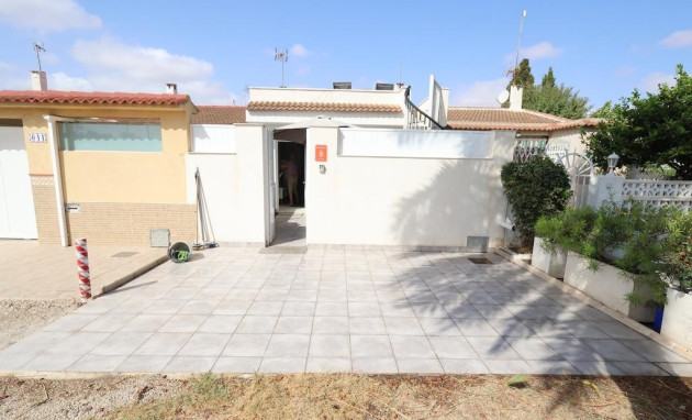 Herverkoop - Bungalow - Gelijkvloers - Torrevieja - La Siesta - El Salado - Torreta
