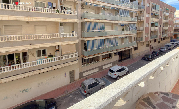 Herverkoop - Apartment - Torrevieja - Estacion de autobuses