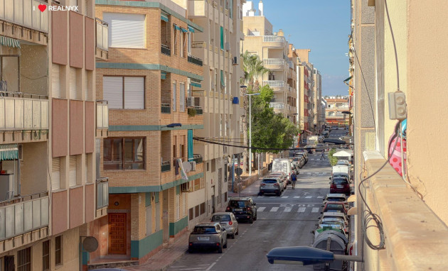 Herverkoop - Apartment - Torrevieja - Estacion de autobuses