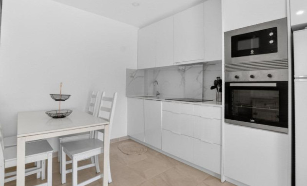 Herverkoop - duplex - Orihuela Costa - La Chismosa