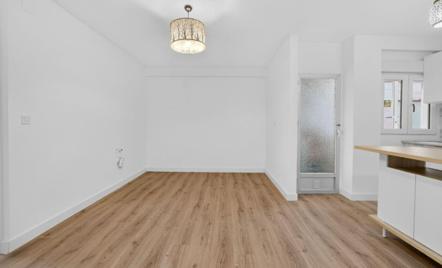 Herverkoop - Apartment - Torrevieja - Center Torrevieja