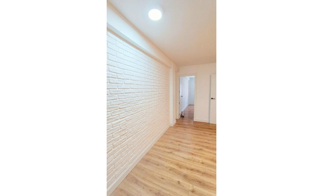 Herverkoop - Apartment - Torrevieja - Center Torrevieja