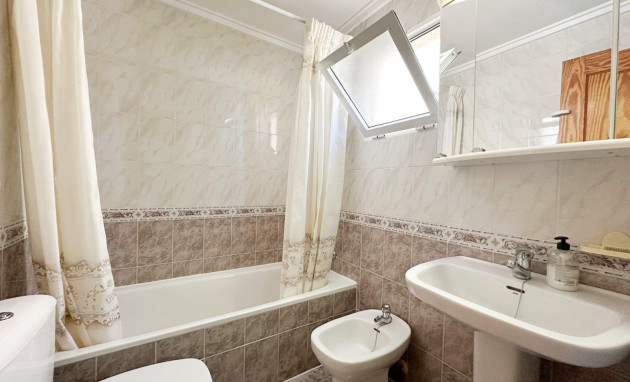 Herverkoop - Apartment - Torrevieja - Playa del cura